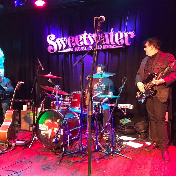 Photo taken at Sweetwater Music Hall by Mike P. L. on 9/29/2018