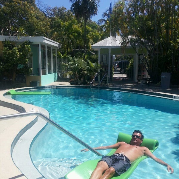 Photos At Alexander Palms Court Key West Fl