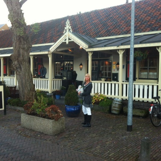 Foto diambil di Haven van Huizen oleh Wolfgang P. pada 12/2/2012