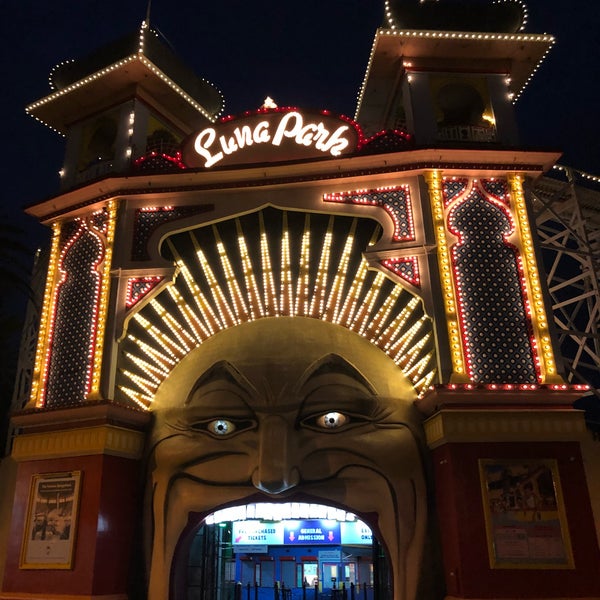 Foto diambil di Luna Park Melbourne oleh Юрий П. pada 5/26/2019