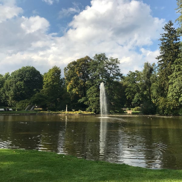 Photo taken at Gräflicher Park Health &amp; Balance Resort by Mietzekotze on 9/7/2018