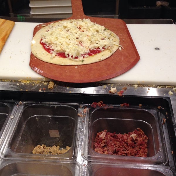 Pieology Pizzeria 13 tips from 402 visitors