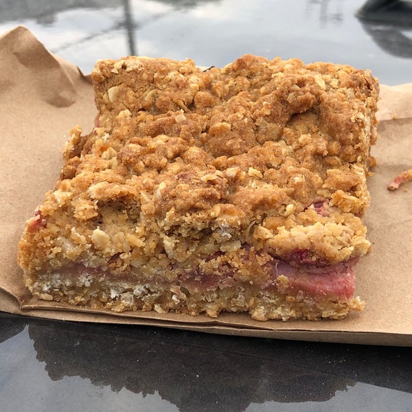 Bear's Paw Bakery Bakery in Jasper