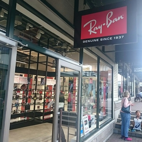 レイバン 御殿場プレミアムアウトレット店 アクセサリー店 レイバン 御殿場プレミアムアウトレット店 アクセサリー店