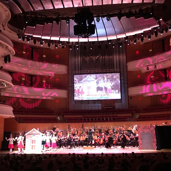 Foto tomada en Renée and Henry Segerstrom Concert Hall  por Megan C. el 1/14/2017