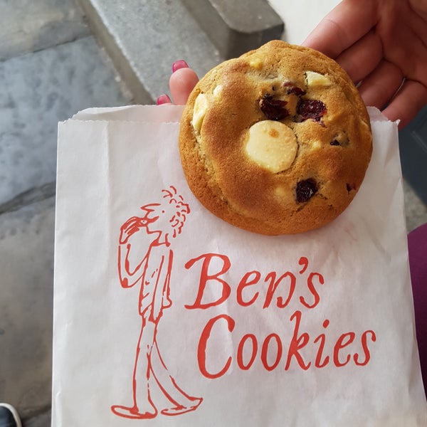 Foto scattata a Ben&#39;s Cookies da Jakub K. il 6/22/2018