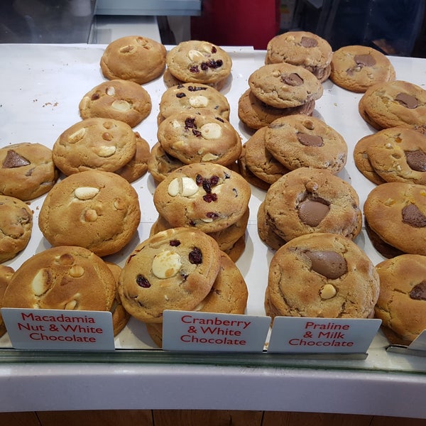 6/22/2018にJakub K.がBen&#39;s Cookiesで撮った写真