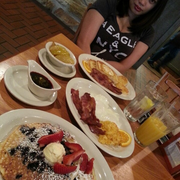 Cracker Barrel Old Country Store Frankfort, KY