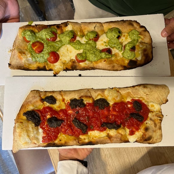 Foto tirada no(a) Mangia Pizza Firenze por Abdullah M. em 7/15/2022