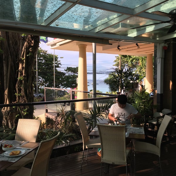 All Seasons Naiharn Phuket 4