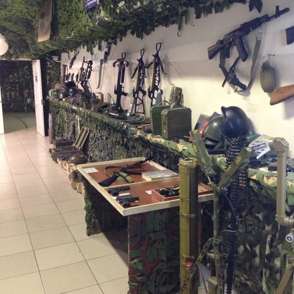 Стрельба в тире пермь. Стрелковый тир одиссей пермь. Стрелковый тир одиссей пермь. Поход в тир. Тир в магнитогорске.