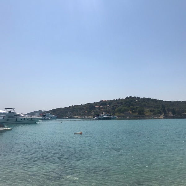 Photo taken at Babylon Çeşme by Pınar on 4/23/2018