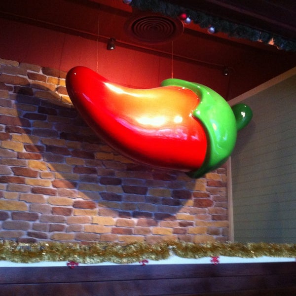 Photo taken at Chili&#39;s Grill &amp; Bar by Иван on 12/29/2012