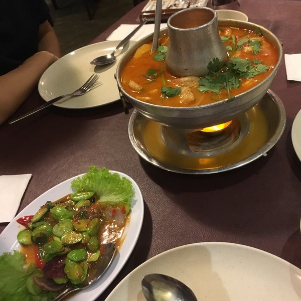 11/11/2017 tarihinde Joyce L.ziyaretçi tarafından Chokdee Thai Cuisine'de çekilen fotoğraf