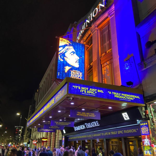 Foto diambil di Dominion Theatre oleh Thomas L. pada 3/14/2020