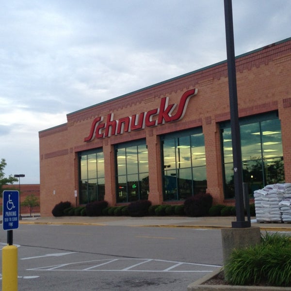 Photos at Schnucks Crestwood Grocery Store in Saint Louis