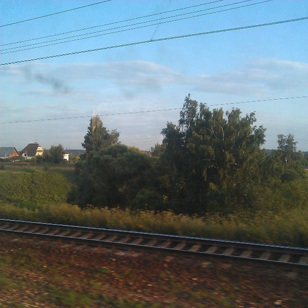 Ст истра. Город истра вокзал. Станция истра платформа. Станция истра платформа. Станция истра платформа.