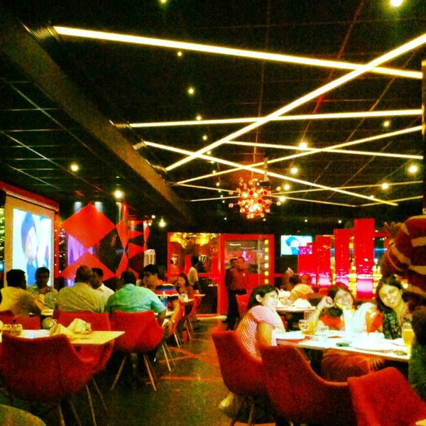 Ресторан тимати в москве red box. Red box тимати меню. Redbox ресторан. Кафе тимати redbox москва. Redbox ресторан.