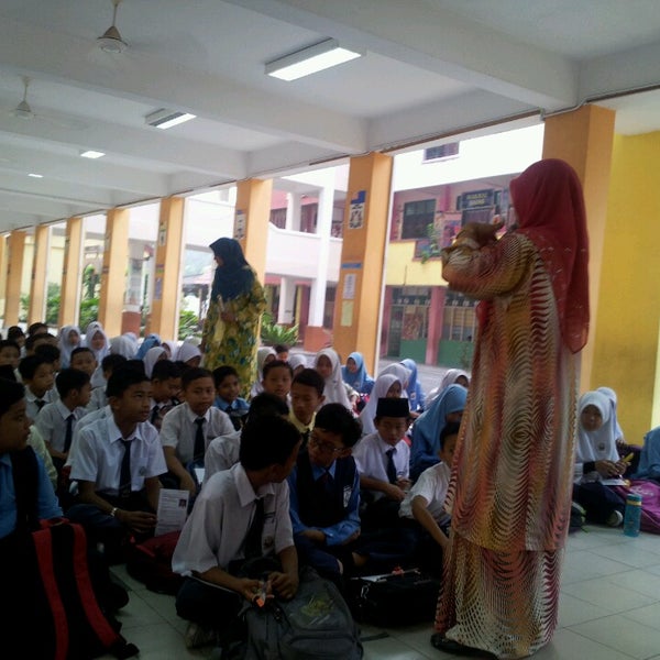 Photos At Sekolah Kebangsaan Kampung Maju Jaya School