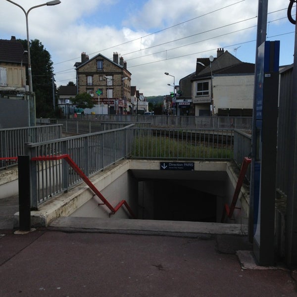 Gare SNCF du Gros Noyer SaintPrix 111 visitors