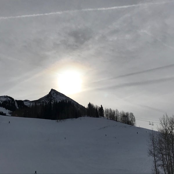 Foto diambil di Crested Butte Mountain Resort oleh Kim G. pada 1/16/2020