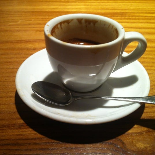 รูปภาพถ่ายที่ Catalpa Coffee โดย Dave S. เมื่อ 12/8/2012