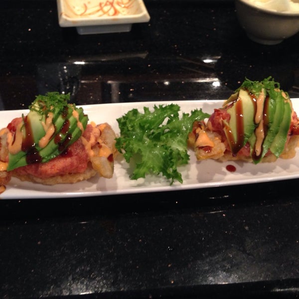 Das Foto wurde bei Kansai Japanese Cuisine von Dave S. am 10/13/2013 aufgenommen