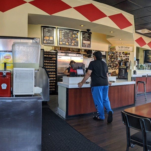 Photo taken at Fatburger by Cassi M. on 7/14/2022