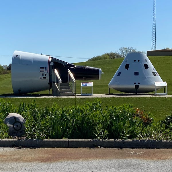 5/11/2021에 Dan R.님이 Armstrong Air &amp; Space Museum에서 찍은 사진