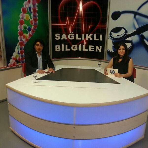 Foto tirada no(a) TR1 TV por Gülay 🌹 em 6/4/2014