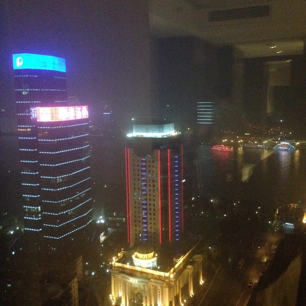 Das Foto wurde bei The Eton Hotel Shanghai (裕景大饭店) von Sang Hun L. am 5/19/2014 aufgenommen