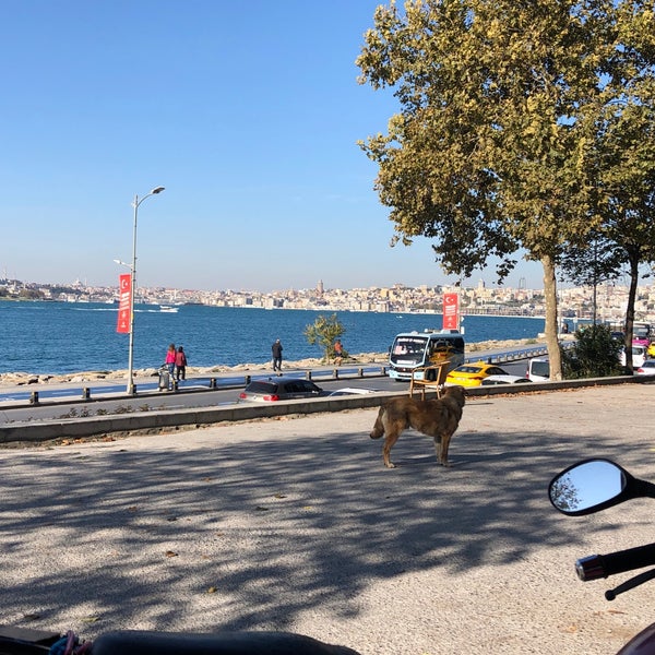 รูปภาพถ่ายที่ Yeşilçam Cafe &amp; Bistro โดย Uğur Y. เมื่อ 11/3/2019
