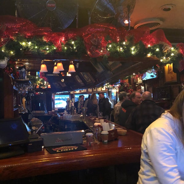11/18/2018 tarihinde Carly K.ziyaretçi tarafından Lodge Tavern'de çekilen fotoğraf