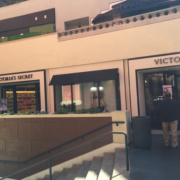 Victoria's Secret PINK - Lingerie Store in San Diego