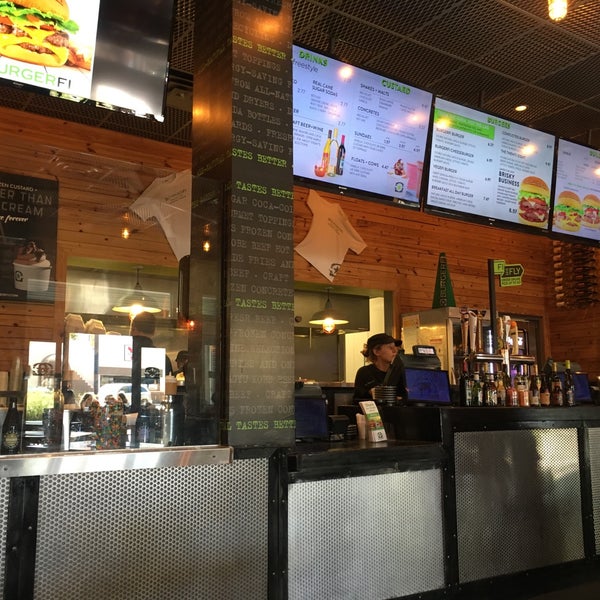Photo taken at BurgerFi by Jake A. S. on 4/8/2016
