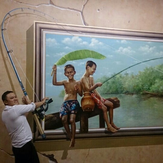 Photo taken at Artinus 3D Painting Gallery by Quang Nhân P. on 6/13/2016