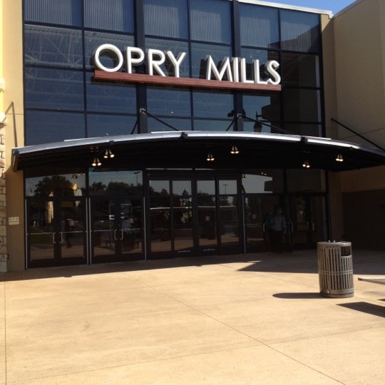 opry mills hollister