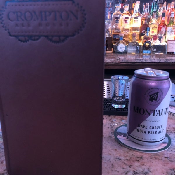 Photo taken at Crompton Ale House by Phillipe on 6/14/2019