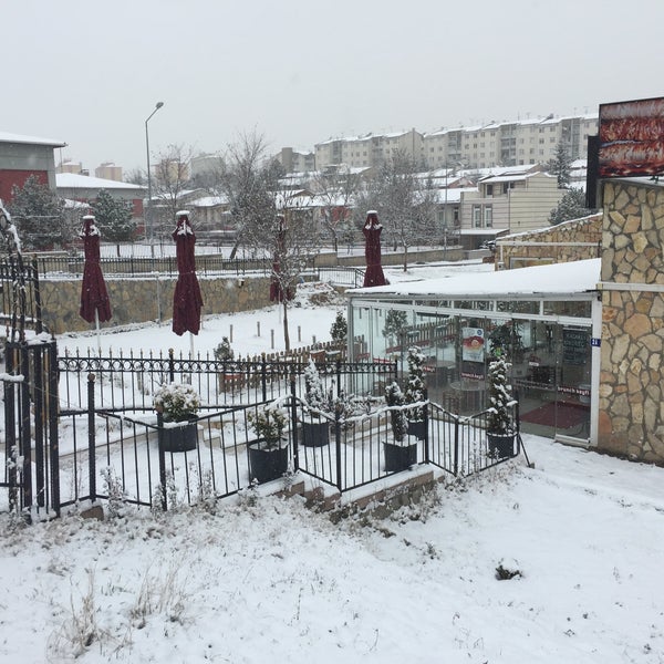 2/19/2015 tarihinde Ali Ö.ziyaretçi tarafından Abbas Usta - Kokoreç &amp; İşkembe &amp; Kebap'de çekilen fotoğraf