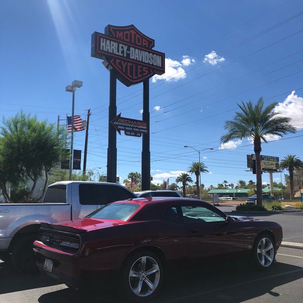 Photo taken at Las Vegas Harley-Davidson by Everardo on 10/4/2018