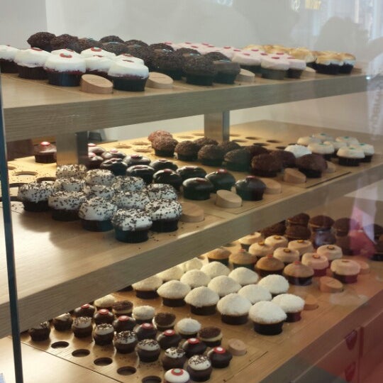 Sprinkles Cupcakes & Ice Cream (Now Closed) Cupcake Shop in Las Vegas