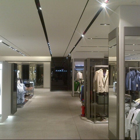 Zara - Ambience mall
