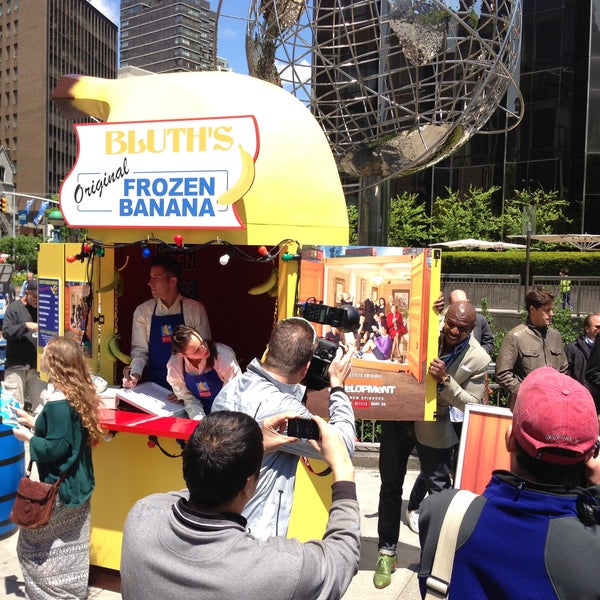 5/14/2013 tarihinde Adam W.ziyaretçi tarafından Bluth’s Frozen Banana Stand'de çekilen fotoğraf