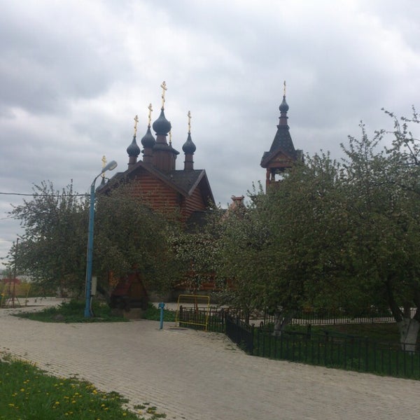 Храм Константина и Елены Медынь