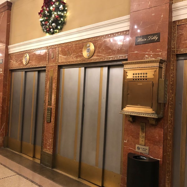 Foto scattata a Hotel Pennsylvania da Pearl il 11/28/2019