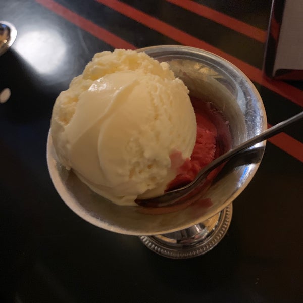 Photo taken at The Ice Cream Bar Soda Fountain by Takeo L. on 2/24/2019