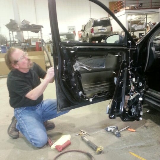 Walser Collision & Glass Bloomington 9001 Grand Ave S