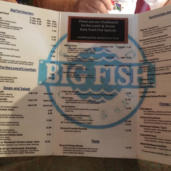 รูปภาพถ่ายที่ Big Fish Seafood Grill &amp; Bar โดย Aprille - Texas เมื่อ 7/7/2017