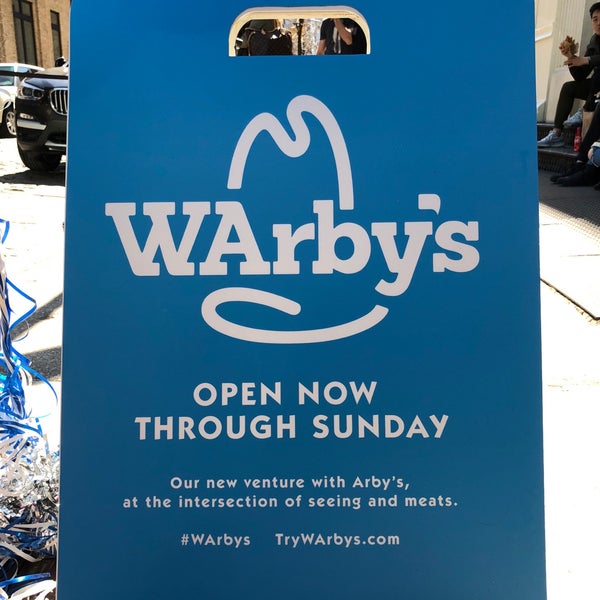 Foto tirada no(a) Warby Parker por Eric H. em 3/31/2018