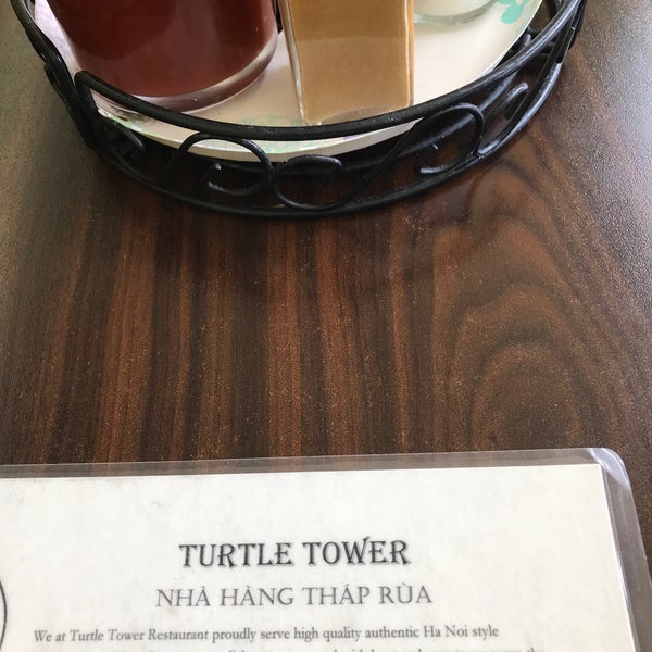Das Foto wurde bei Turtle Tower Restaurant von Rommel R. am 6/2/2019 aufgenommen